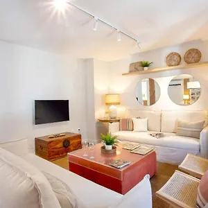 https://genteel-home-larios.hotelsinnerja.org