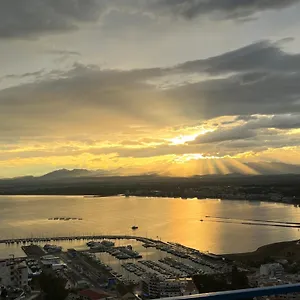 https://atico-con-vista-panoramicas-bahia-de-roses.catalonia-hotels.com